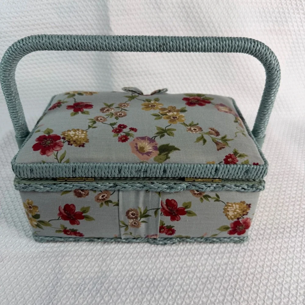 Vintage Floral Sewing Basket Woven Wicker Trim Removable Tray Light Blue Large